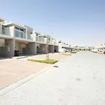 Amazing 3 Bhk Villa 25 Minutes From The Expo
