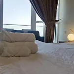 Gharfar-2 Heaven Escape-Golf View-High Floor-Netflix-Gym-Pool-Perfect Staycation