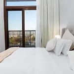 Almond Haven 2Br, 2 Bath Retreat In Town Square