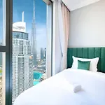 Magnificent Brand New Lux 3Br Burj & Fountain View