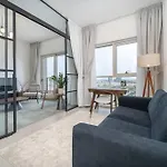 Cozy 2Bd Apartment - Work In Style