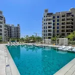 Vogue Jumeirah Living - Near Burj Al Arab & Beach