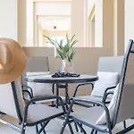 Vogue Jumeirah Living - Near Burj Al Arab & Beach
