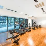 Fam Living City Walk - Opposite City Walk Mall - 2A