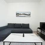 Mira Holiday Homes - Lovely 1 Bedroom In Sobha Hartland