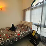 Al-Satwa Central Bliss: Ideal For Families
