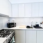 Luxury Burj Royale Modern Apt City View Balcony