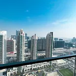 Luxury Burj Royale Modern Apt City View Balcony