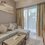Mira Holiday Homes - Lovely 1 Bedroom In Business Bay