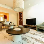 Stunning 2Br With Captivating Marina View - 17Ab06