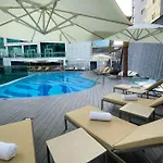 Al Khoory Sky Garden Hotel