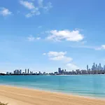 Fam Living - Palm Jumeirah - Beach Villas With Private Pool