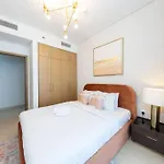 Breathtaking 2Br Apartment W/Sea Views