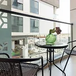 Frank Porter - Majestique Residence 2