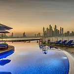 Oceana Residences, Free Beach & Pool Access