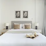 Frank Porter - Shamal Residences 2