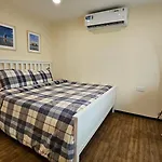 Bungalow 8 - Luxury 1-Bedroom Guest House In Jvt