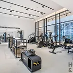 Boutique Studio In Wilton Park Mbr City