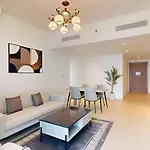 Downtown Views 2 - Sleek Two Bedroom