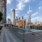 Downtown 1 Bed With Large Bright Terrace