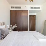 Waterfront Lux 1 Bedroom In Creek Edge With Amazing Pool