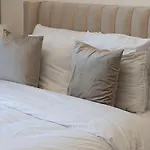 Waterfront Lux 1 Bedroom In Creek Edge With Amazing Pool