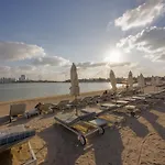 Welhome - Oceanfront Elegance 1Br Apt With Palm & Sea Views