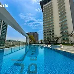 Higuests - Bella Rose Tower