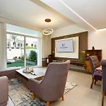 Luxury Escapes - Private Villa With 3Bedroom Plus Maids - Mudon