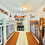 Dubai Backpackers