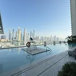 2Br Beachfront Apt With Stunning Dubai Marina View