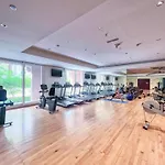 The Smart Concierge - Grandeur Residence - Maurya