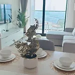 Elegant Brand New 1Br Apartment