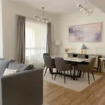 Ultimate Luxury 4-Bed Jbr Beach Holiday