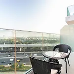 Citihome - Spacious 1Bedroom Apartment At 1 Residences - West