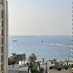 Sea Breeze Hostel Jbr