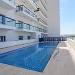 Amazing 2-Bedroom Apartment Perfect For Families In Jebel Ali Village