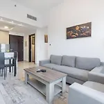 Amazing 2-Bedroom Apartment Perfect For Families In Jebel Ali Village