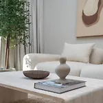 Modern 1-Bedroom Retreat In Mbr City