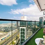 5 Star Living Burj Khalifa Infinity Pool Gym Spa