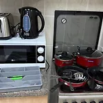 O07 Luxury Furnished Studio Apartment Near Bus Stop Garden View Persia Cluster