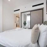 Awesome 1-Bedroom Apartment Perfect For 4 In Jvc Near To Dubai Miracle Garden