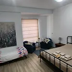 Nice Studio With Kitchen