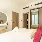 Luxury 1Br Apartment In Jvc With Stunning Pool