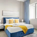 Business Bay Premium Apartment By Renttiers