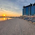 Sunset View Apartment In Oceana