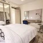 Luxury Paramount Hotel Apt A662