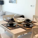 Ina Homes - Burj Royal 1 Bedroom Stylish Apartment