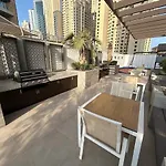 Luxury Sea View Studio In Dubai Marina