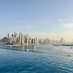 The Seven Palm With Free Rooftop Pool & Beach